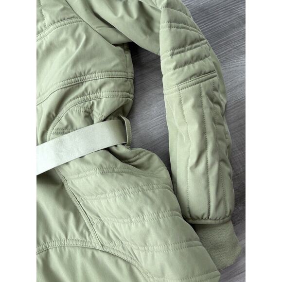 CAbi Ski Lift Puffer Jacket Size M Belted Full Zip Green Quilted #4300 - Picture 4 of 7